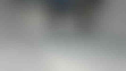 İş yeri arayanlar için Uzunlar Emlak'tan kaçırılmayacak bir fırsat!  Eşrefpaşa Mahallesi’nde, ana cadde üzerinde, durağın tam karşısında yer alan bu sıfır dükkan, görünürlüğü yüksek bir noktada konumlanmıştır.