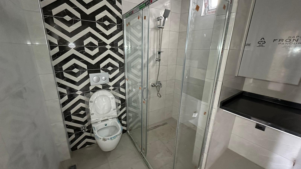 Uzunlar Emlak'tan Merkezi Konumda, Geniş ve Konforlu 4+1 Daire