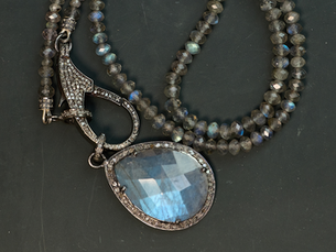 Sapphire: September’s Gem of Wisdom and Wonder