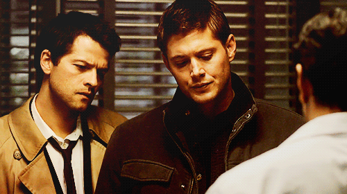 is cas checking out deans ass here i think he is