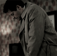 MF - Cas gets Dean to blow him utp