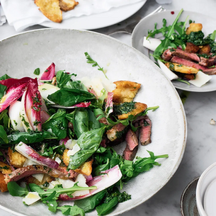Seared Beef and Basil Salad with Crispy Pita