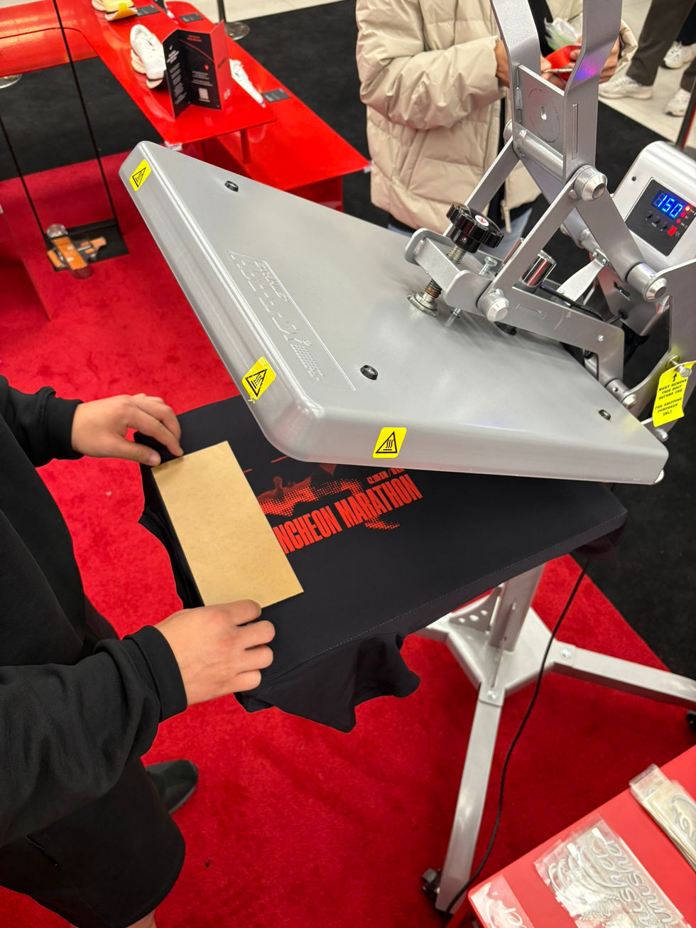 프로스펙스 달리기의 궤적 커스텀 티셔츠 프린팅