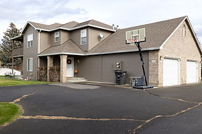 Midvale Ct-20.jpg