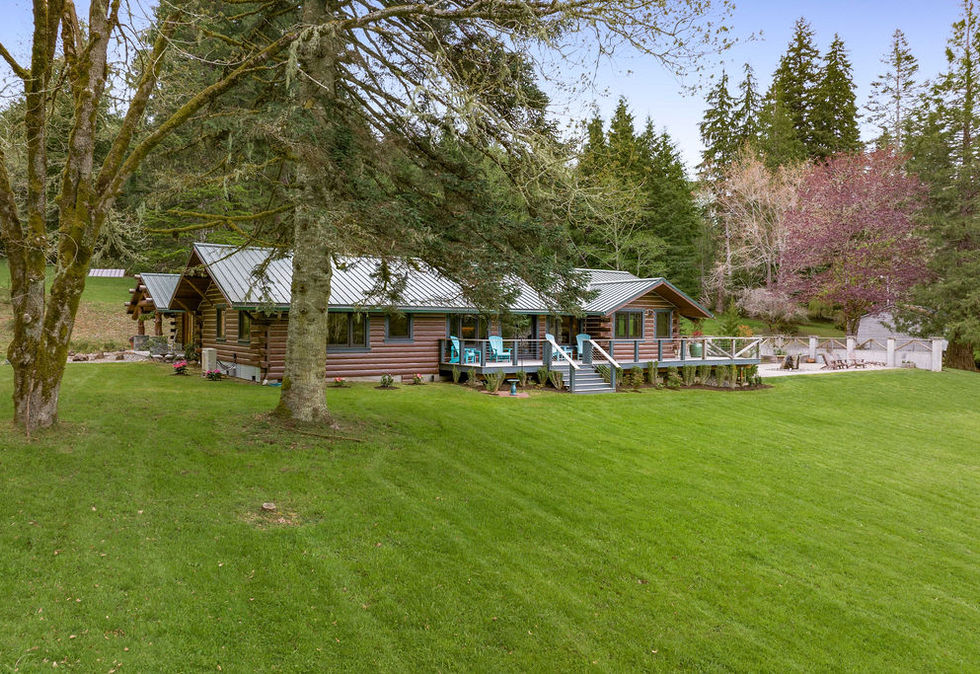 29b - Outsideshot.jpg