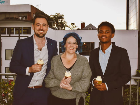 Cupcakes & QR Codes: The Sweet Strategy That Sold a Home in Record Time