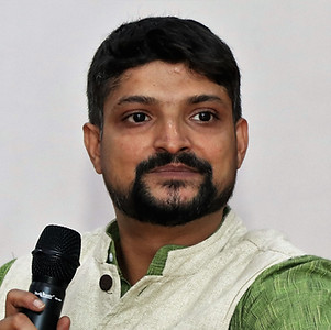 abhinav profile.jpg
