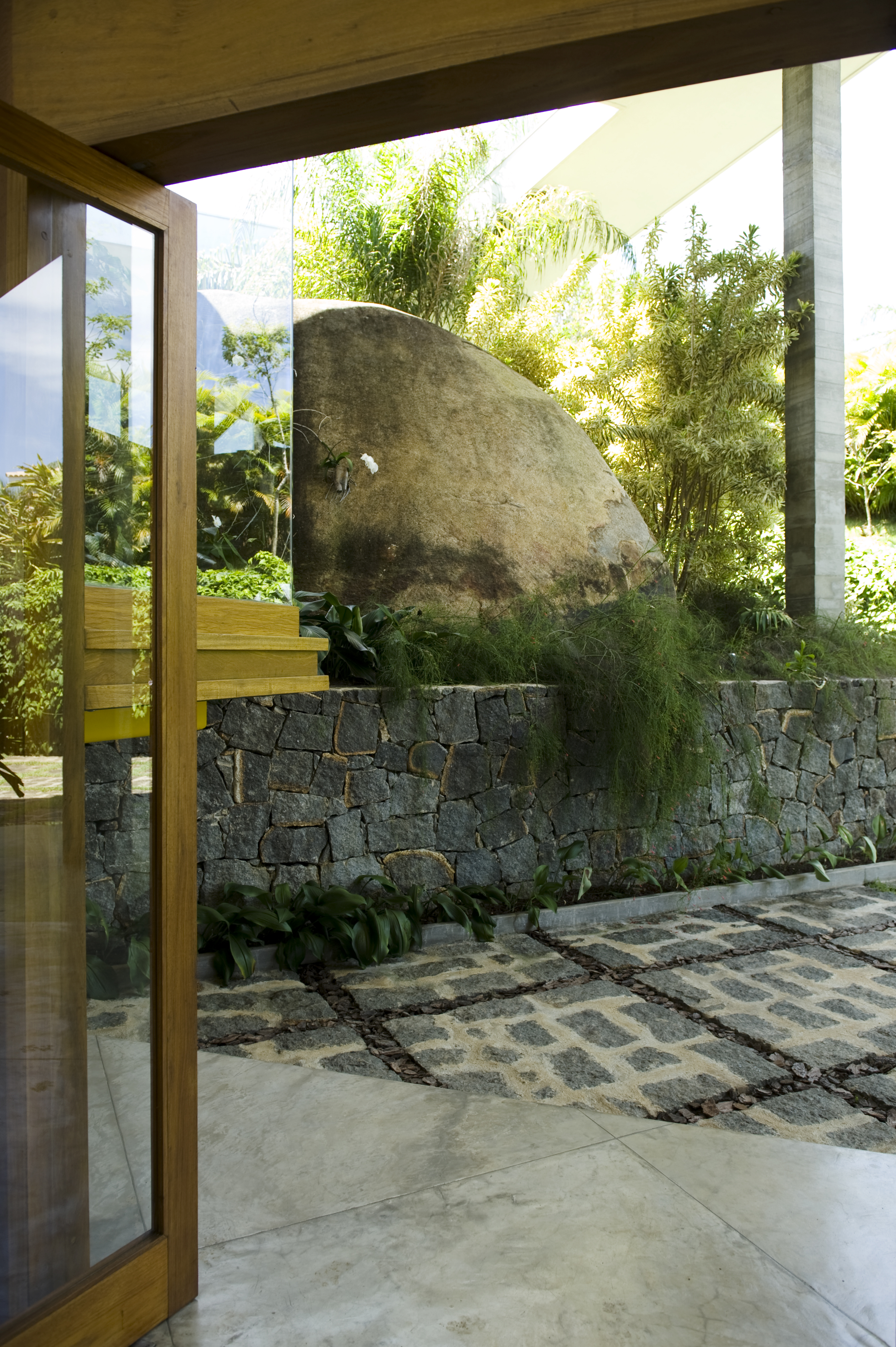 Pedra na chegada
