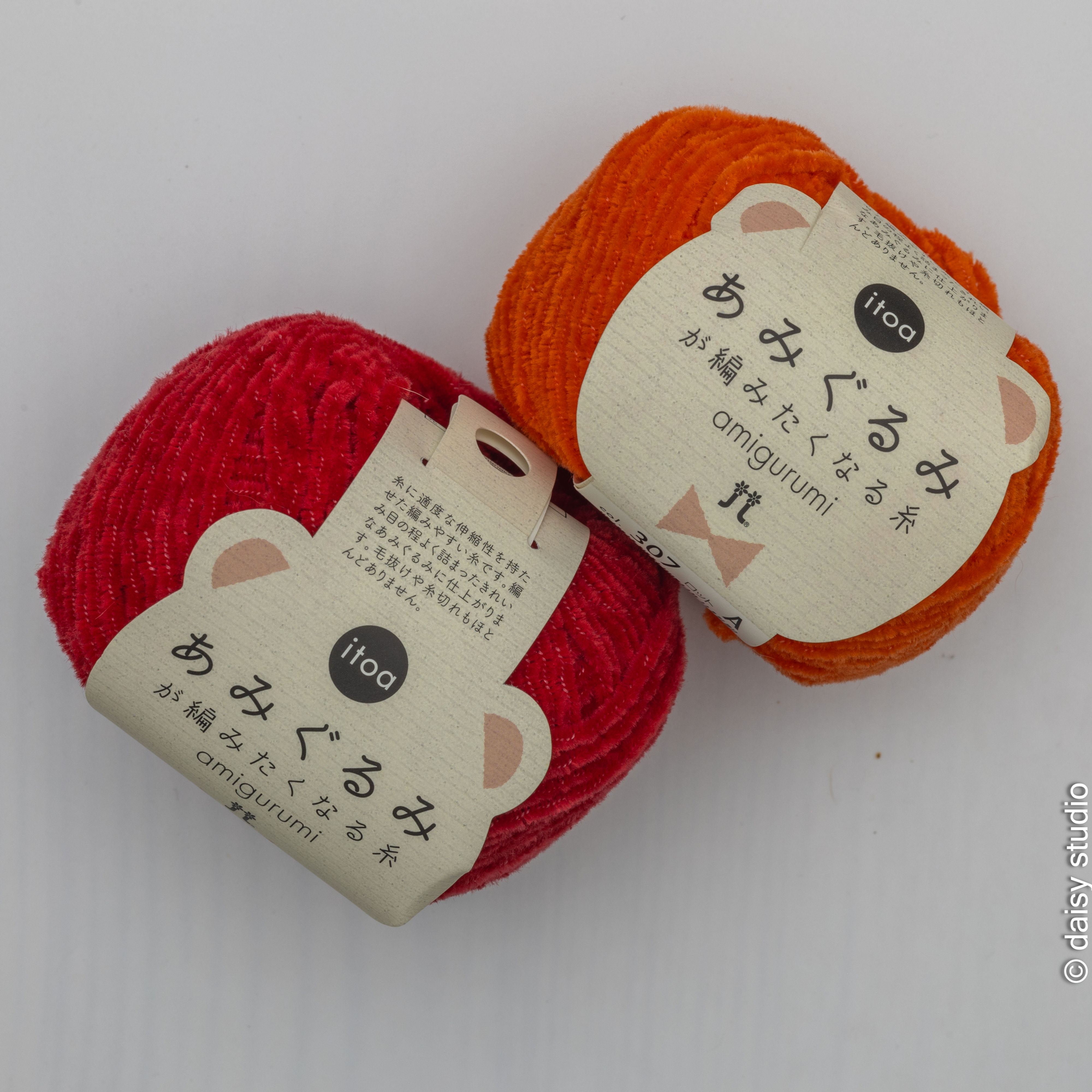 itoa חוט שעושה חשק לסרוג אמיגורומי