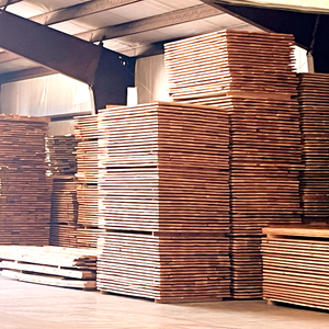 Kiln dried rough sawn lumber