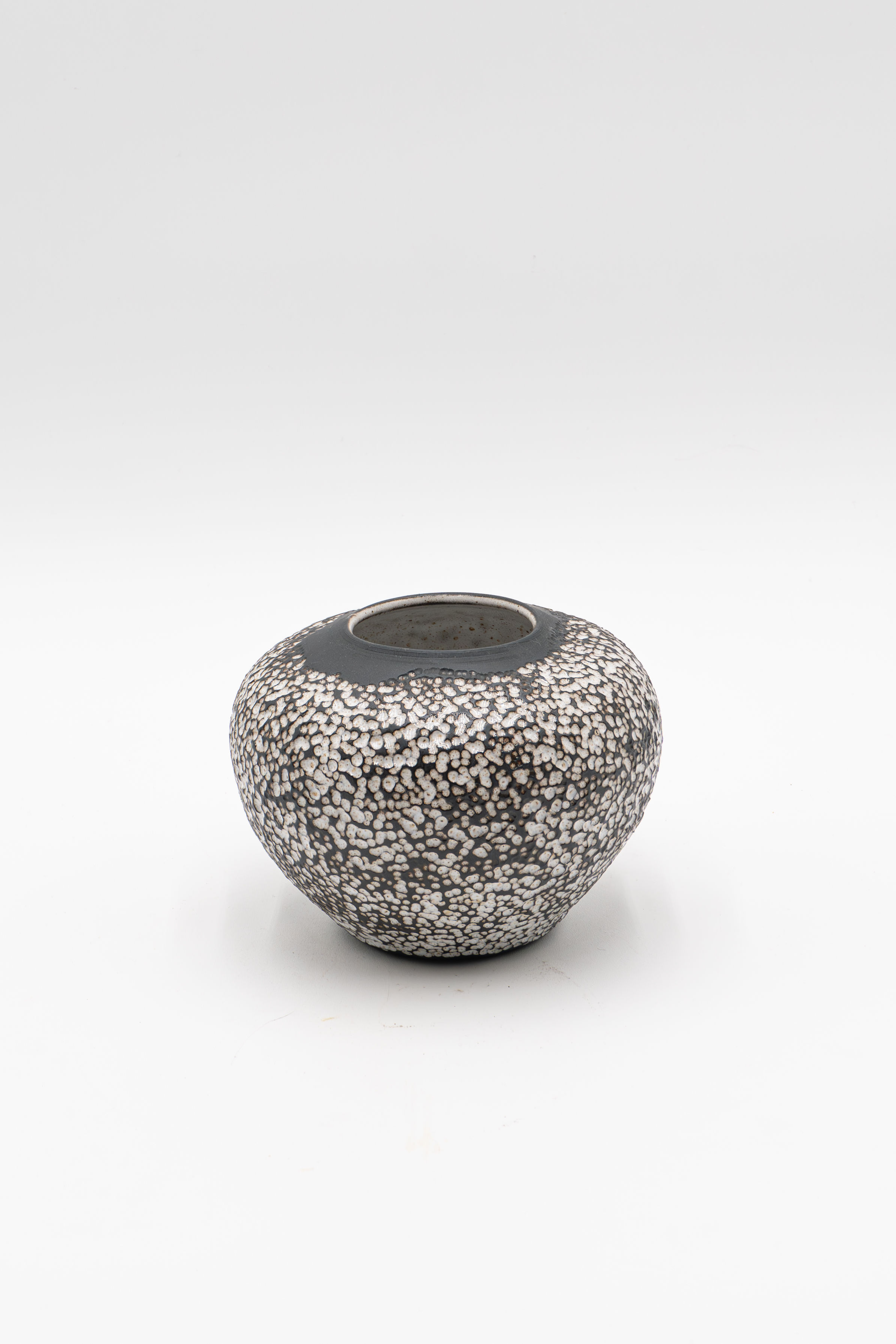 Textured Orb Vase in Snow White