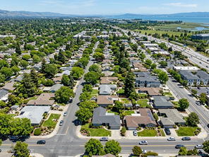 Living in Shoreline West, Mountain View, CA: Housing, Costs, and Daily Life
