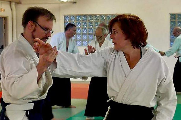 38016509_2207529272867431_19089209179043