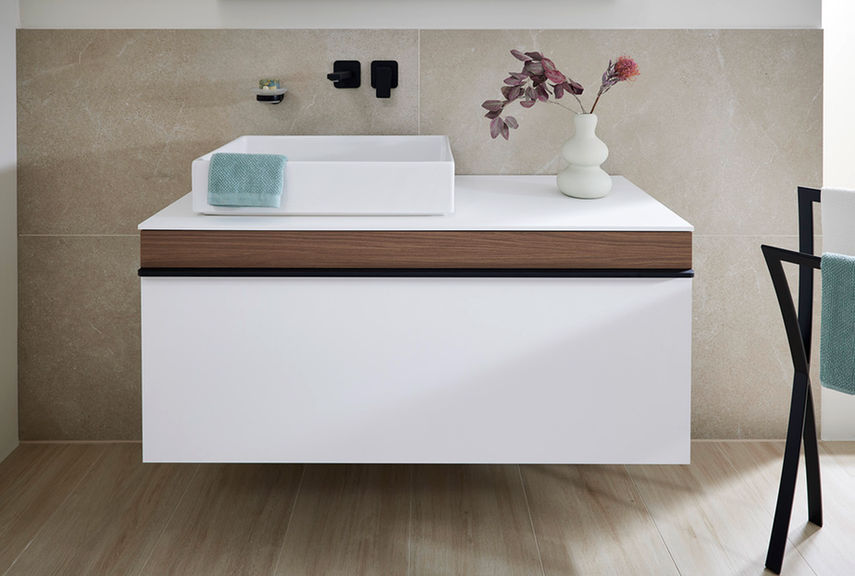 Vamigo My Match Waschtischunterschrank, mit Aufsatzwaschbecken, weiß_sanft, Frontleiste eiche-nougat