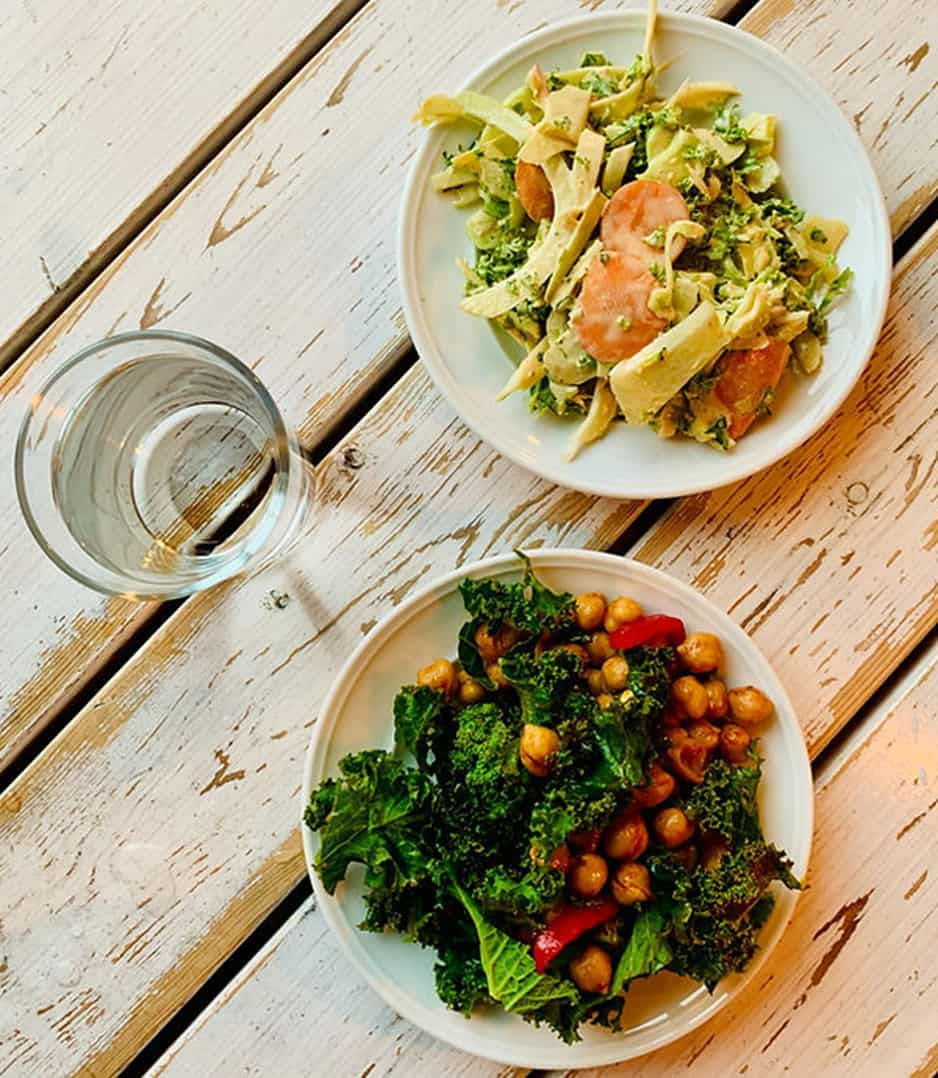 Un pasto con una varietà di alimenti assicura minerali e vitamine in gravidanza e allattamento