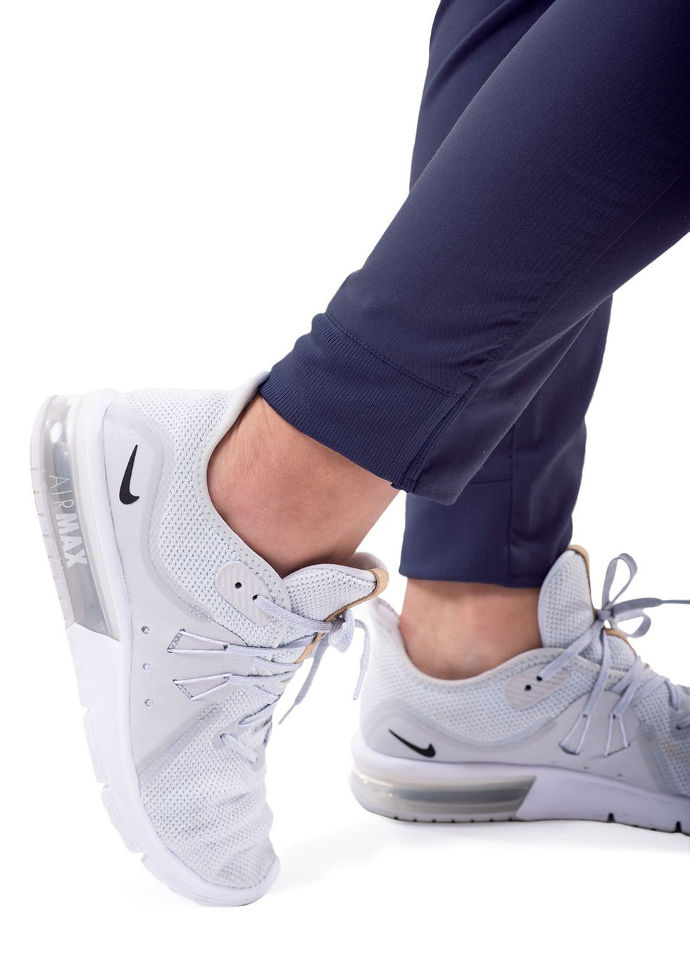 Thumbnail: Women's Ultimate Yoga Jogger Pant - P7104