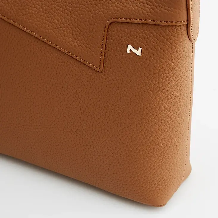 Thumbnail: Nathan-Baume - Grenada - Cognac