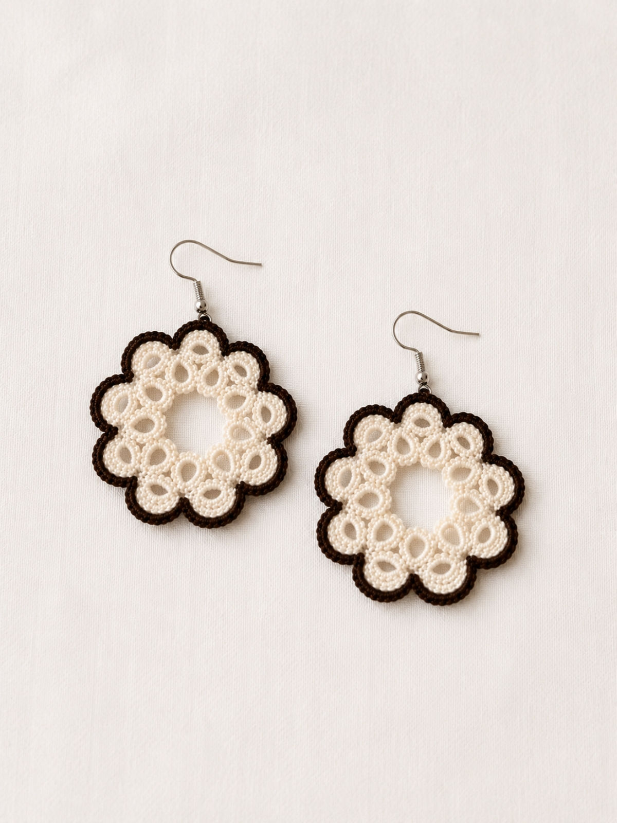 Knots to Node handcrafted Vanilla Cocoa tatting lace earrings in off white and cocoa brown.