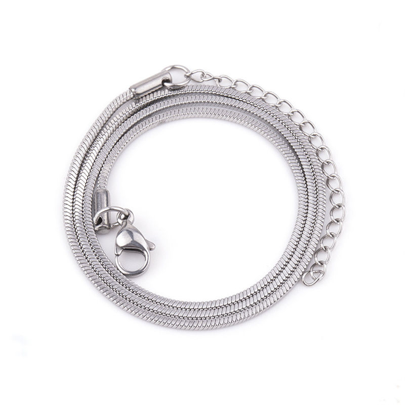 Thumbnail: Modern Gold Chain Necklace