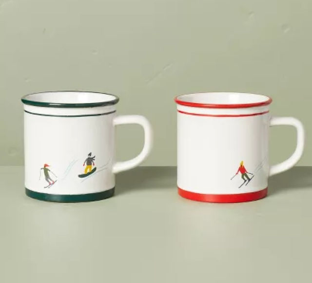 10oz skier ser of two mugs