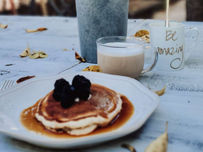 Pancakes & Blackberries