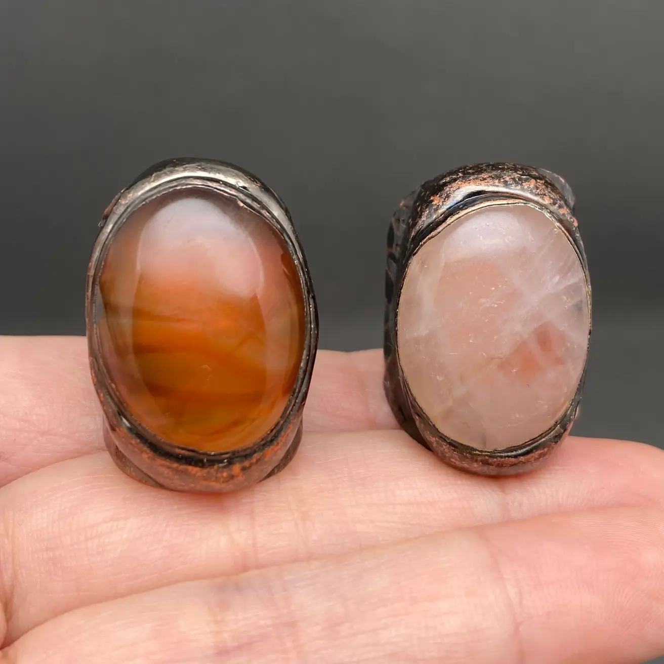 Vintage Oval Stone Inlaid Ring