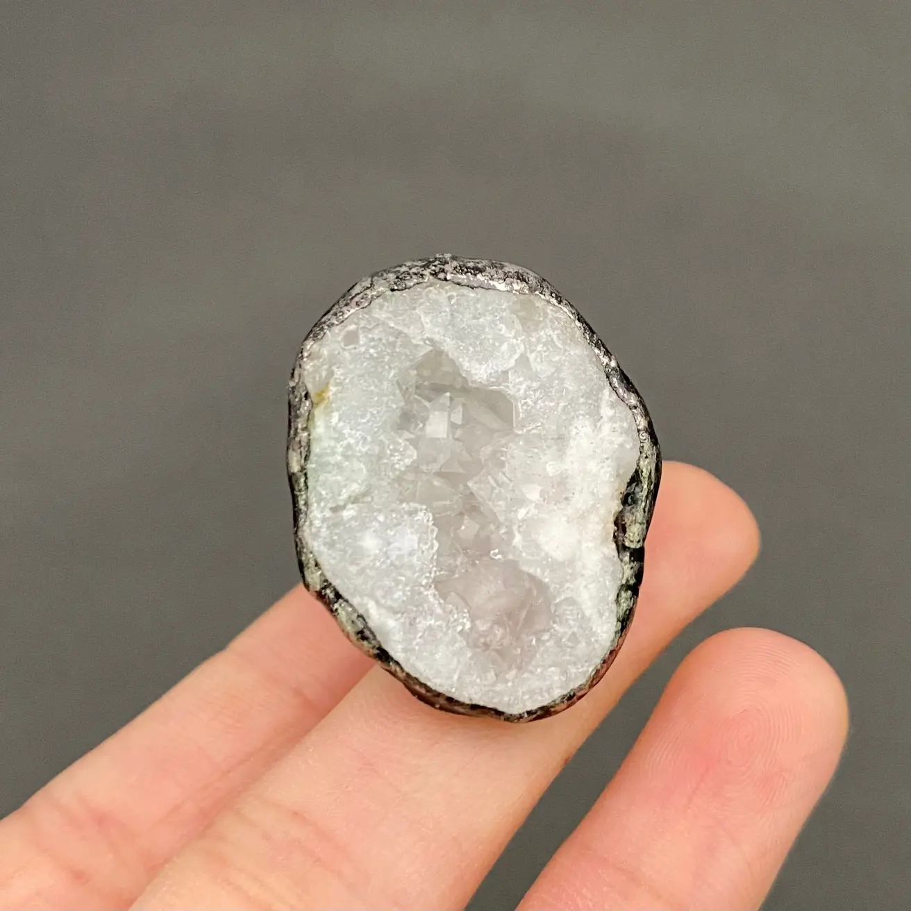 White Crystal Cave Shape Ring