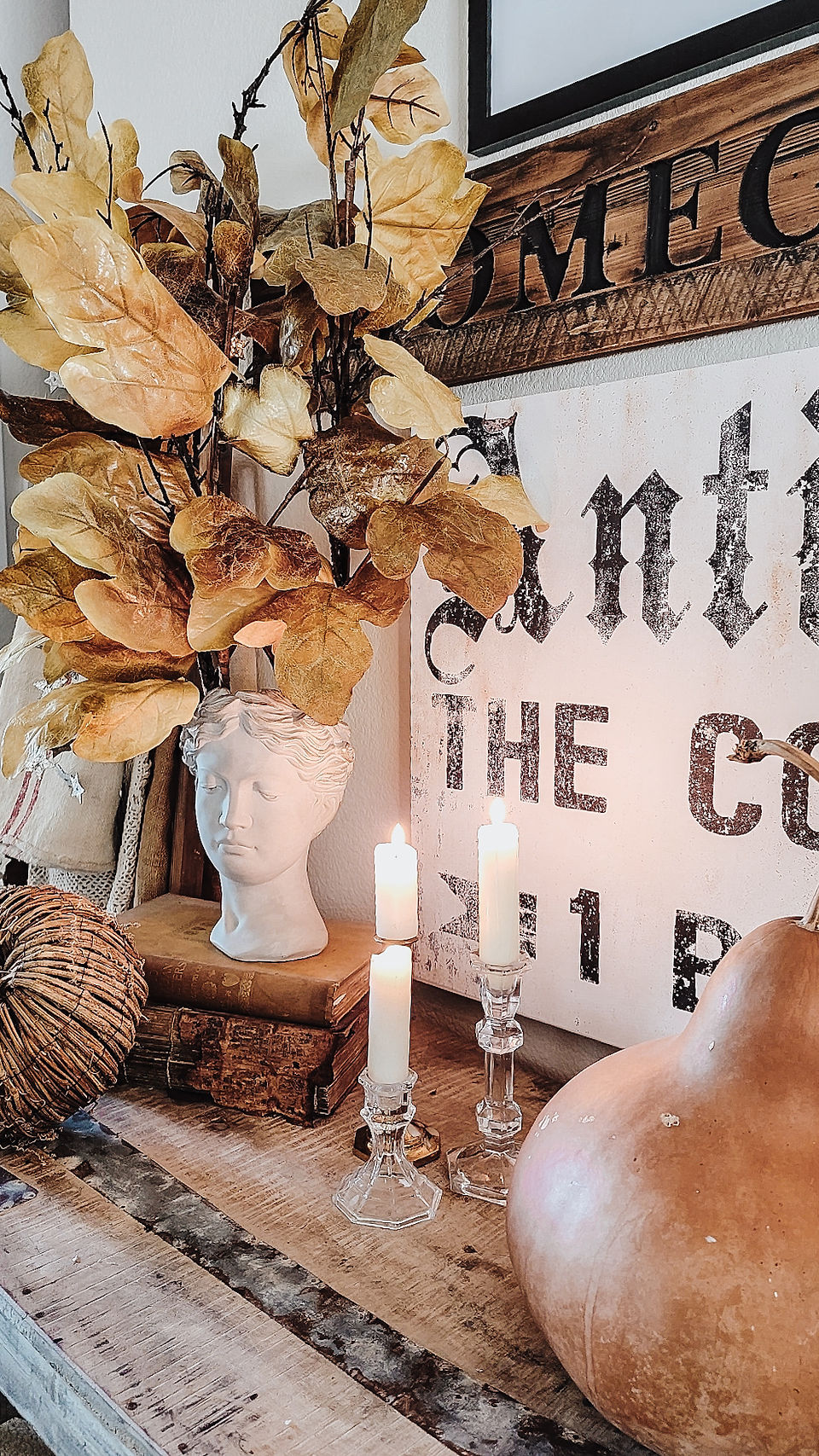 Fall decor gourds