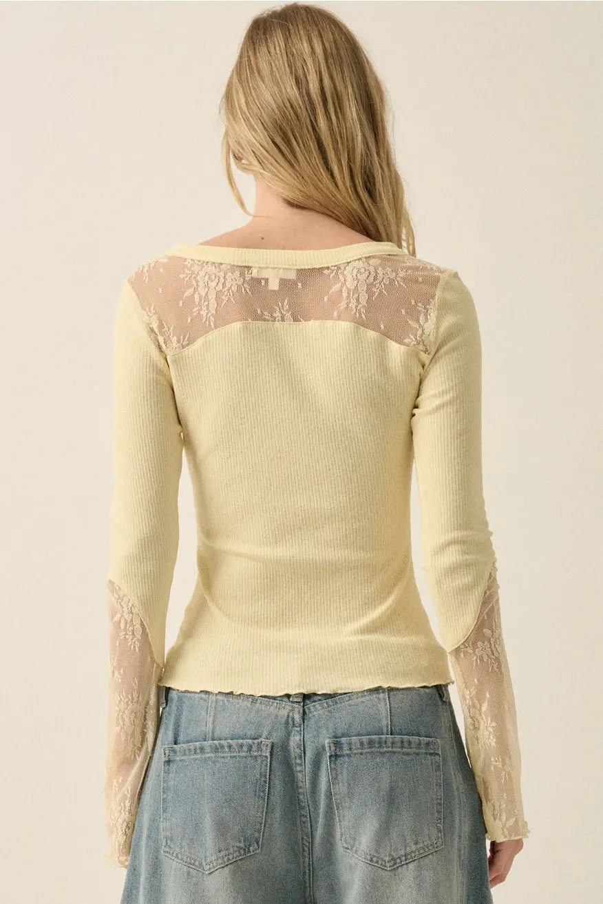 Miniatura: Ribbed Knit and Lace Henley Top