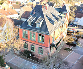 Historischer Charme trifft Moderne: Sanierte Altbauwohnung