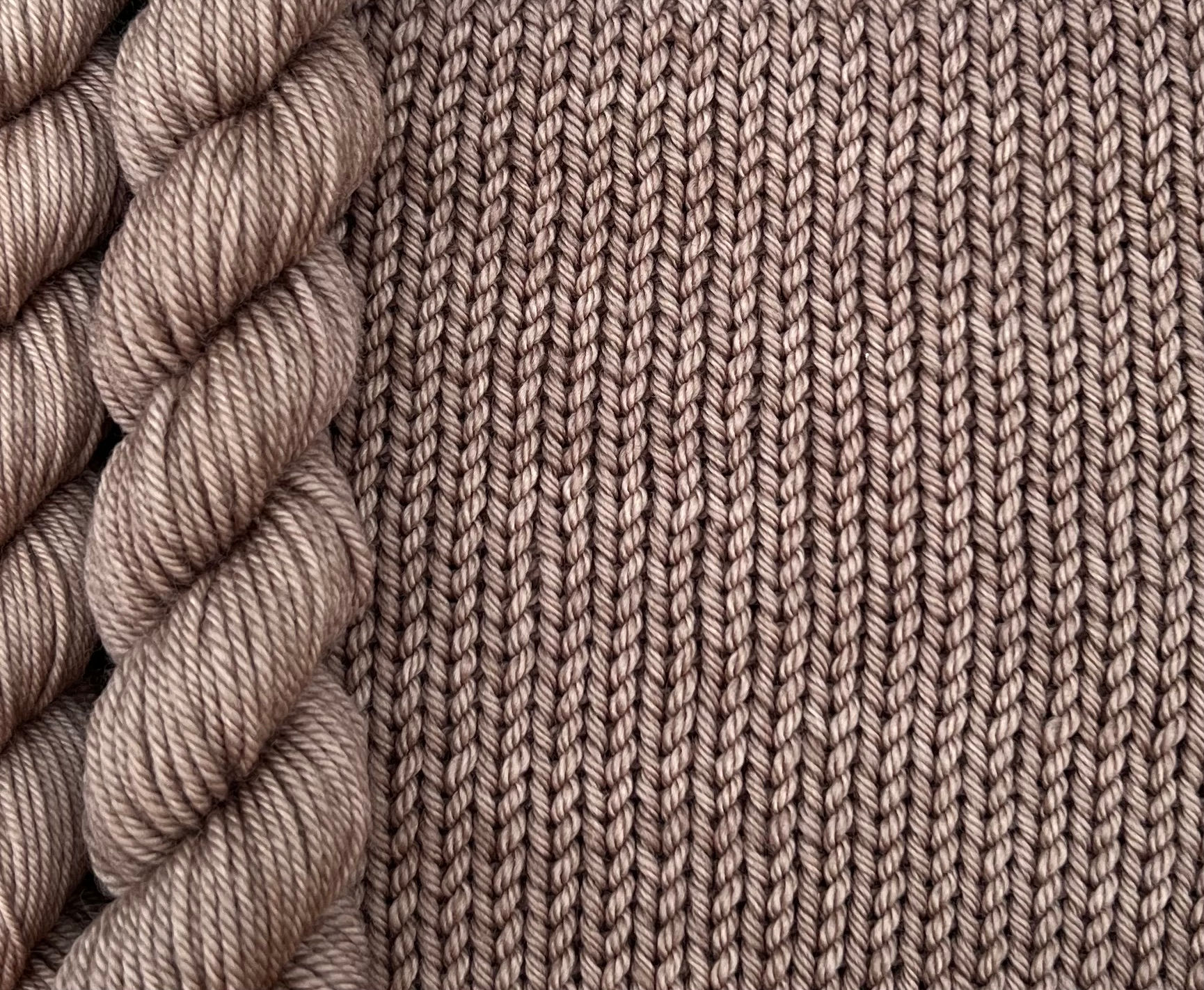 4 Ply or DK Yarn 100g- 50g - 20g -10g Taupe P88