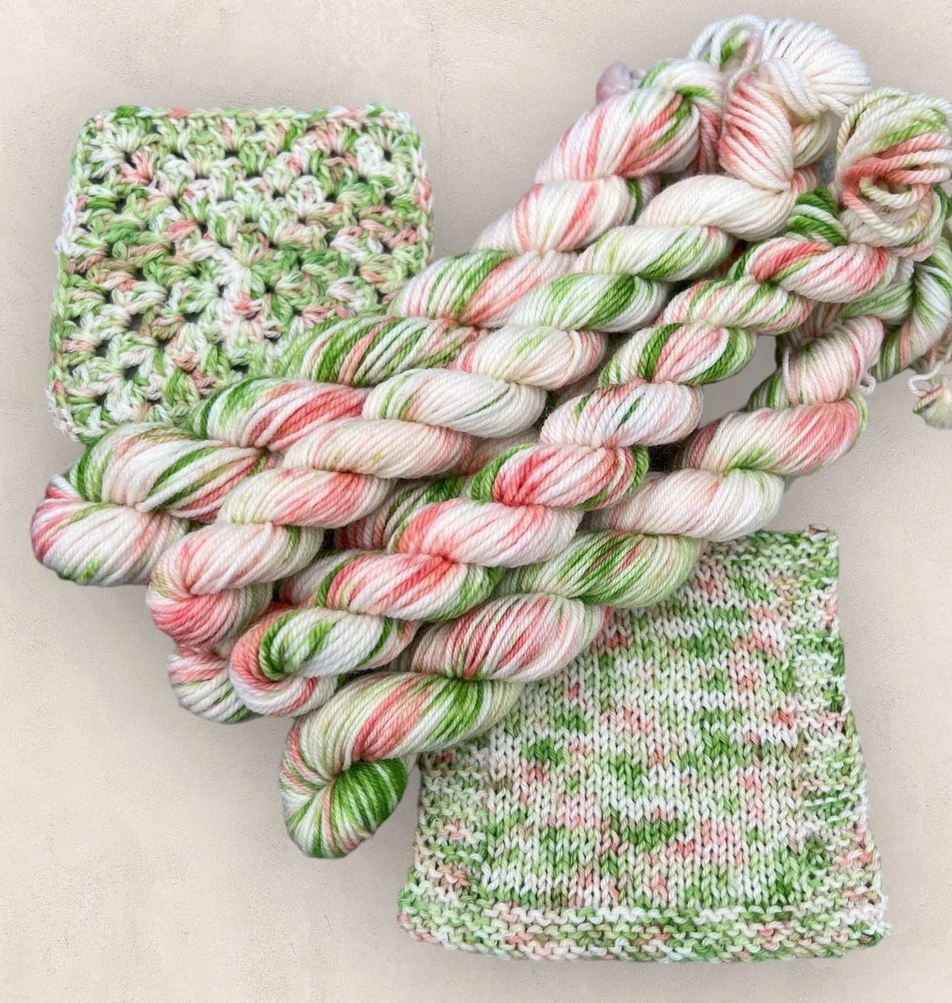 Peach Grove - 4 Ply, or DK Yarn 20g - 10g Mini Skein M15