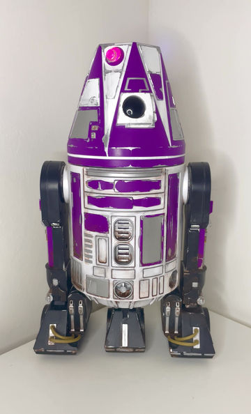 Thumbnail: C-3PO (Sequel Trilogy) Droid Personality Chips