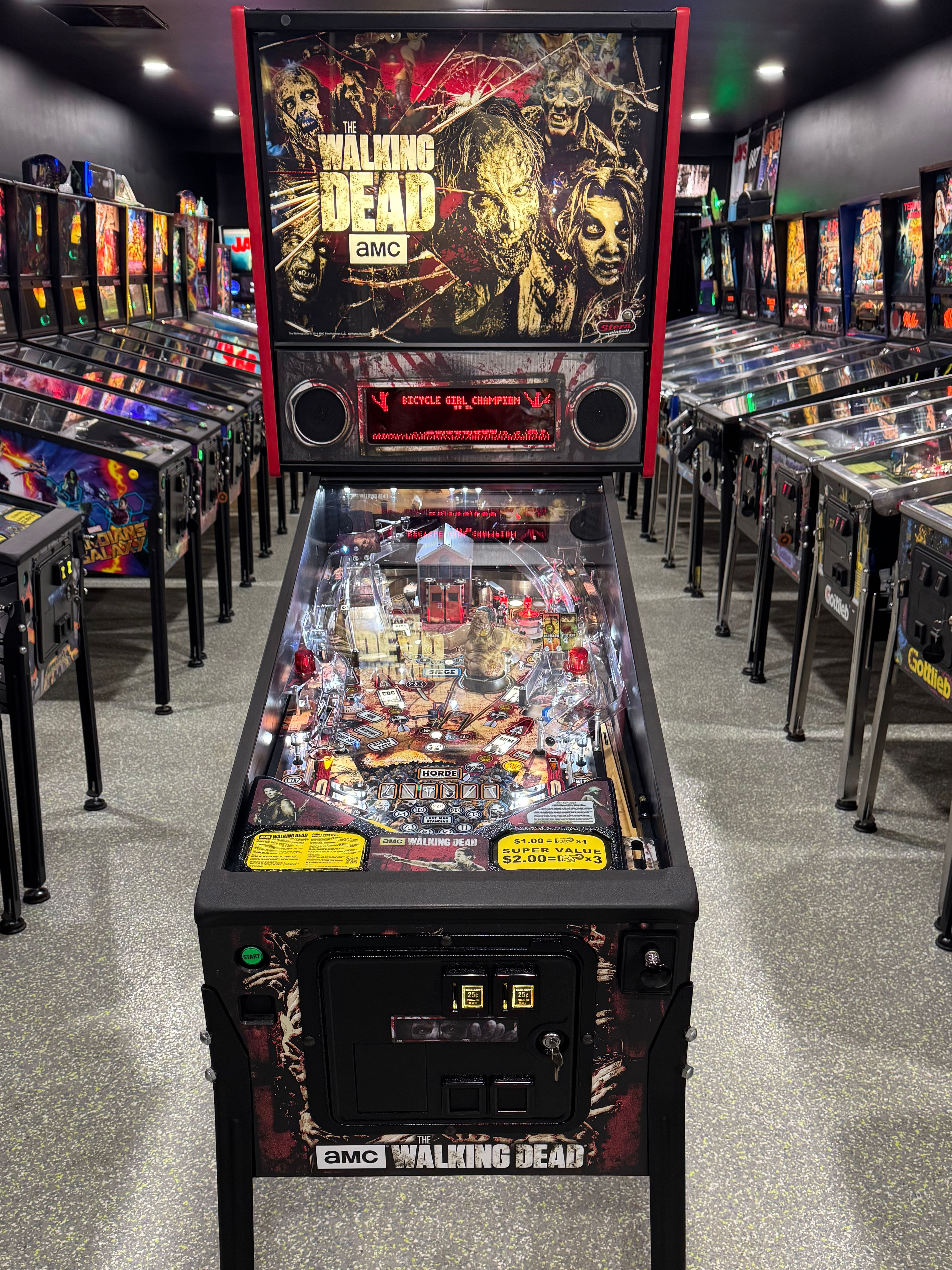 The Walking Dead Pro Pinball Machine By Stern
