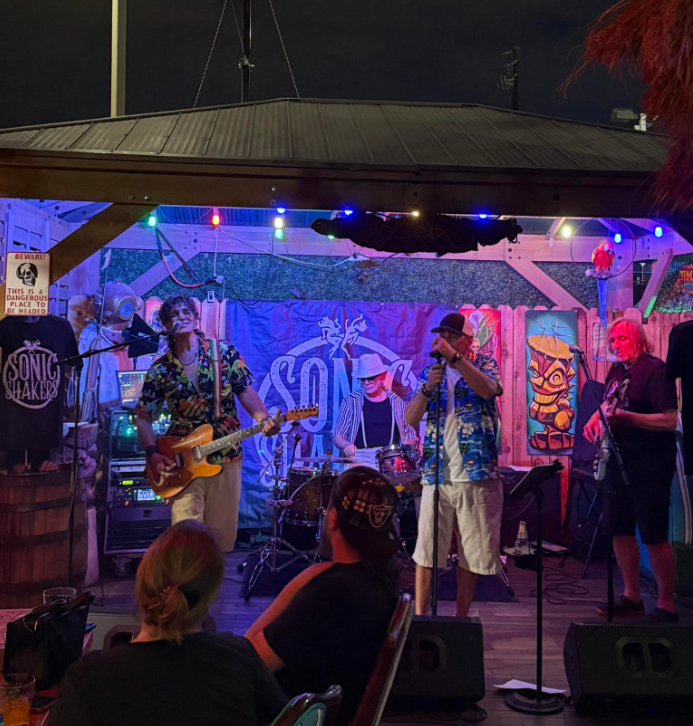 Sonic Shakers @ Tiki Di Amore