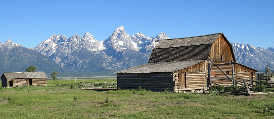 grand-teton-tour-mormon-row (1).jpg