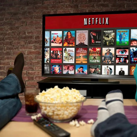 Abril na tela: duas séries da Netflix para maratonar e se envolver