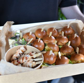 Bennie Burger Canape set