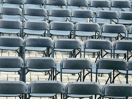 Stapelstuhl mieten für Konzert, Event, Open-Air