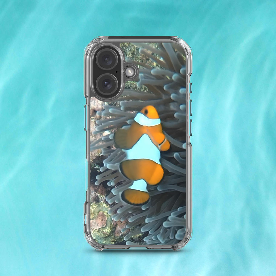 iphone case with clownfish design