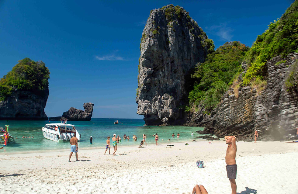 Nui Beach, Phi Phi Don, Thailand