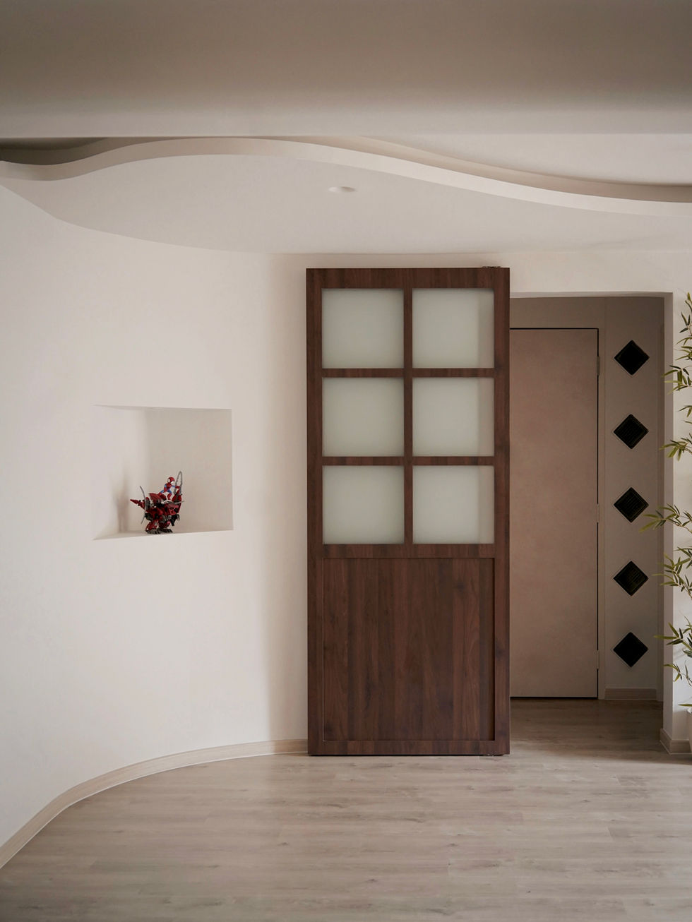 A ryokan inspired sliding door offers privacy 