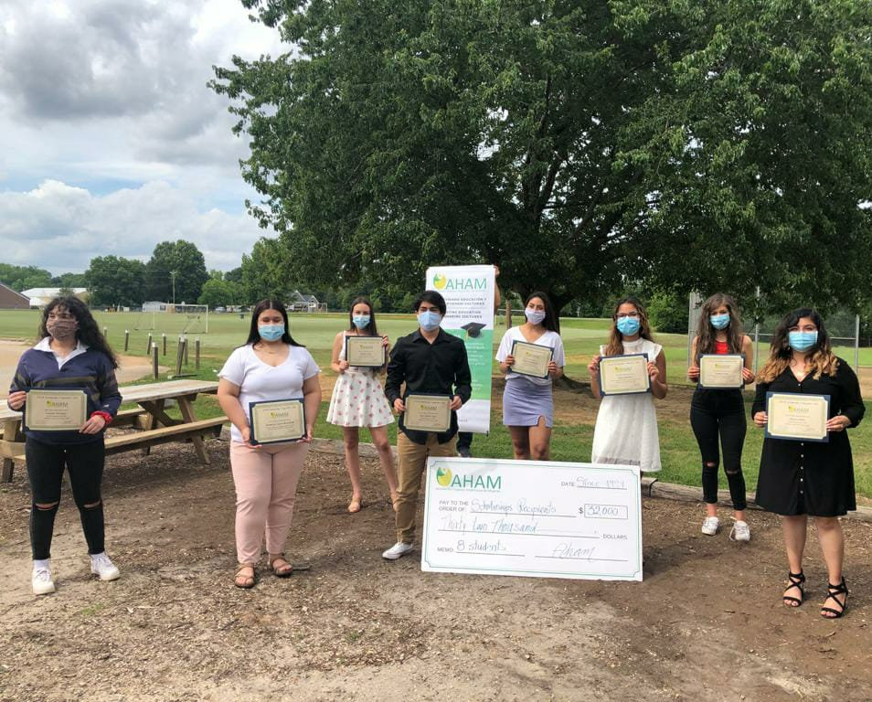 scholarship_recipients_2020.jpeg