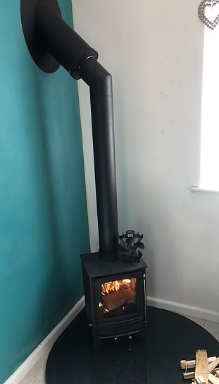 mazona warwick freestanding with twin wall flue.JPEG