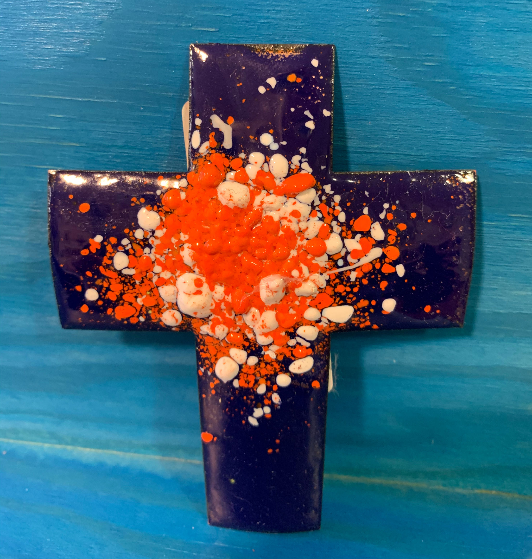 Saint Martin - Croix en émail