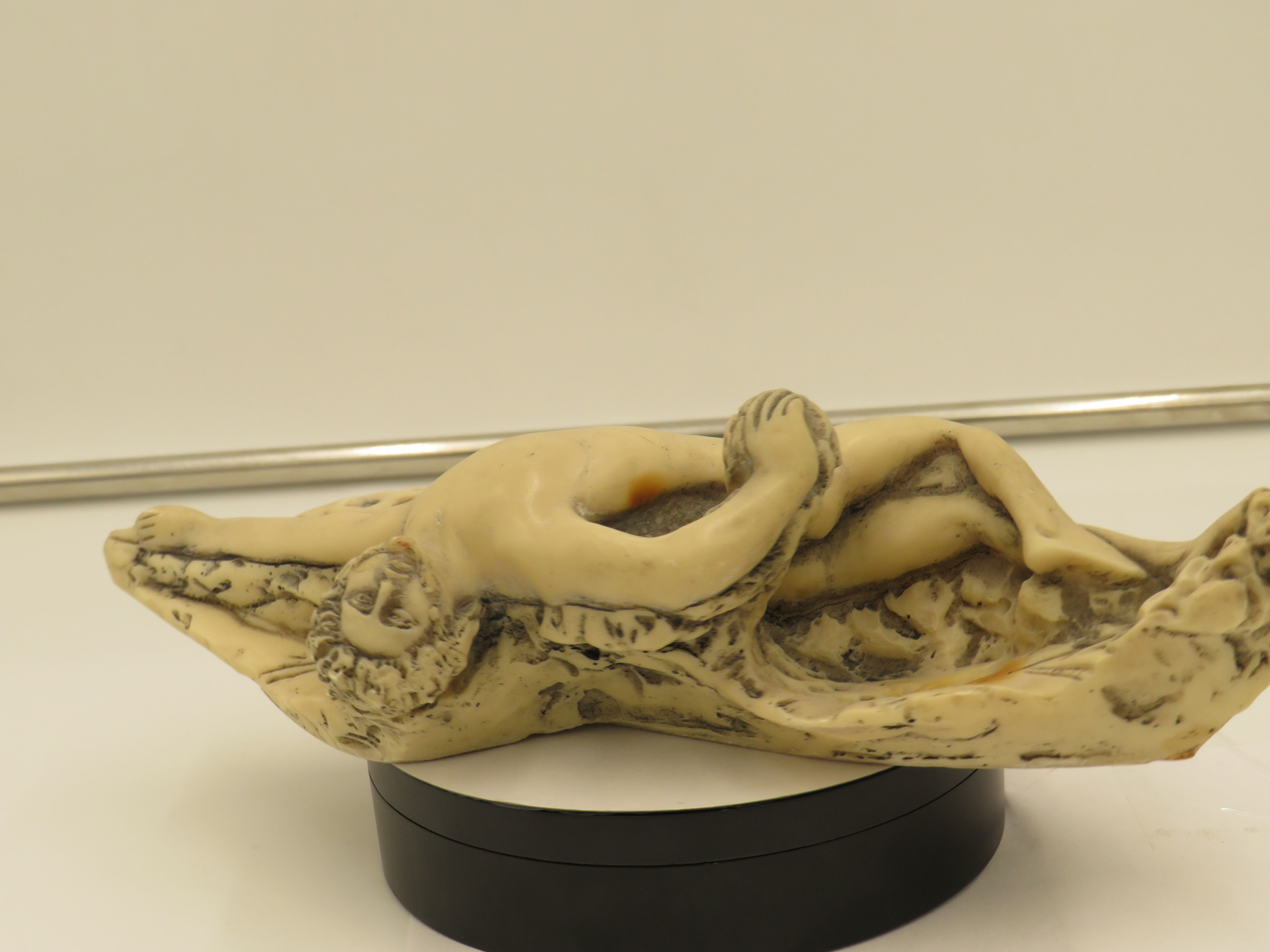 Cenicero Hombre desnudo R2082