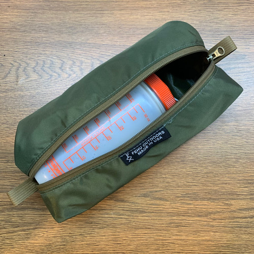 PRY pryground Front Zip Travel Bag シュウト PRY pryground Front Zip Travel Bag シュウト PRY pryground