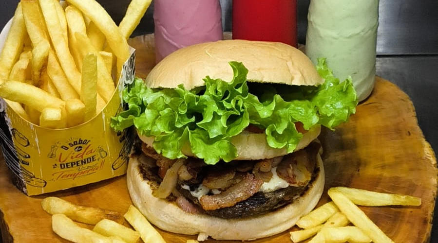 Lanches artesanais da Atração Lanches, delivery de lanches em Rolândia PR