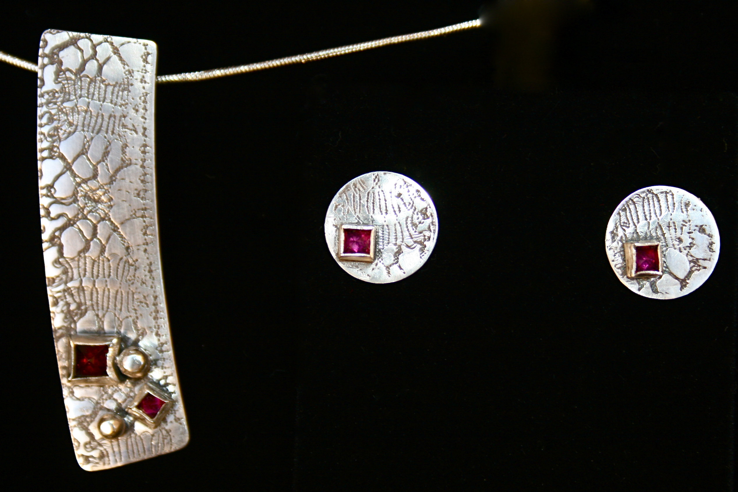 Fantasy Earrings (and pendant)