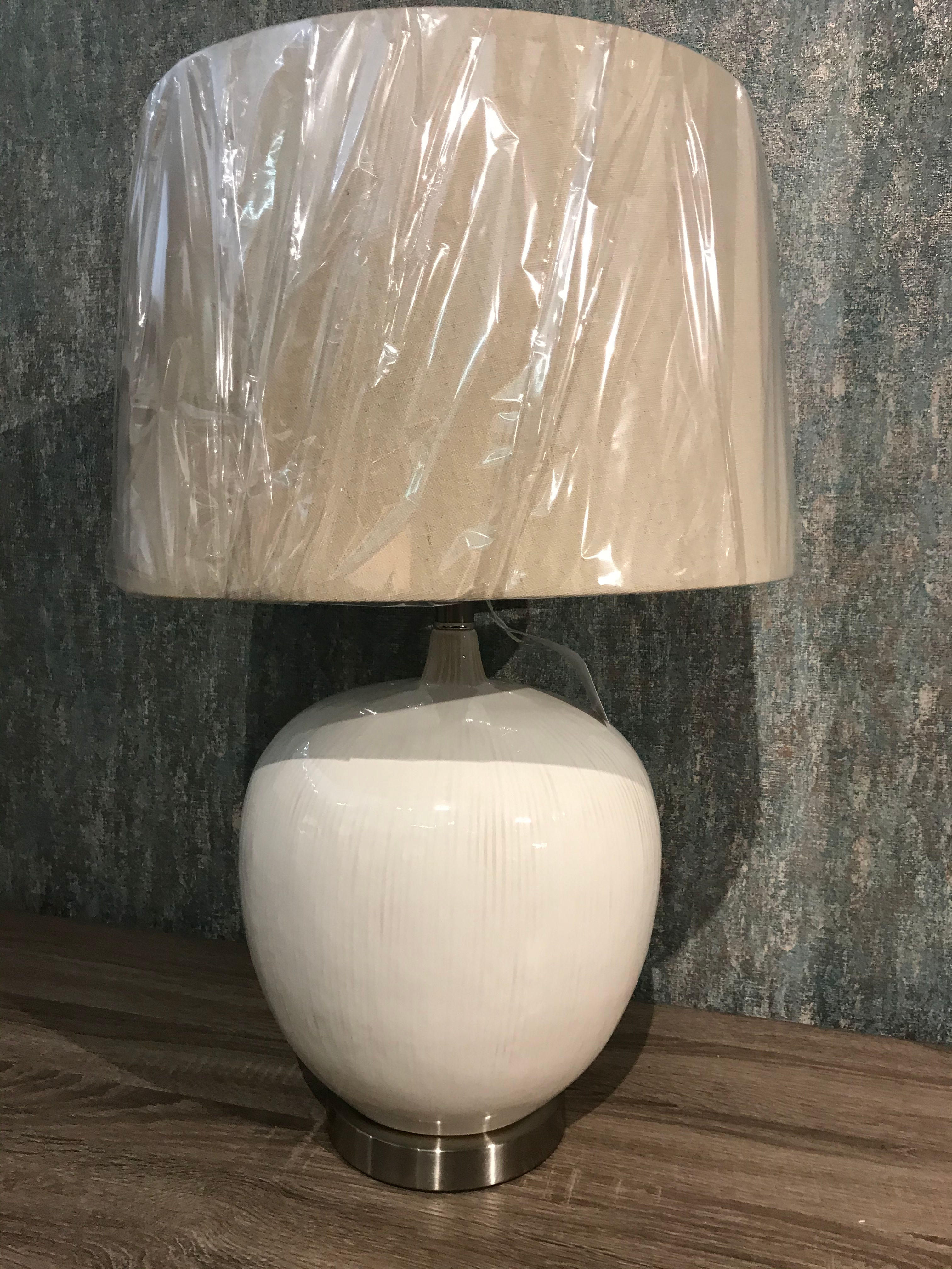 Cream ceramic lamp